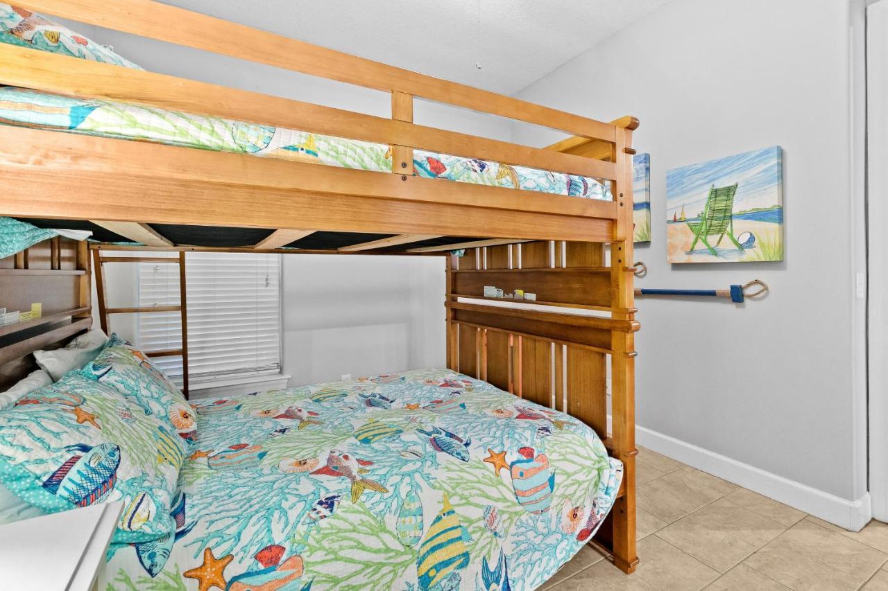 Ocean Ritz 2001 Apartment *